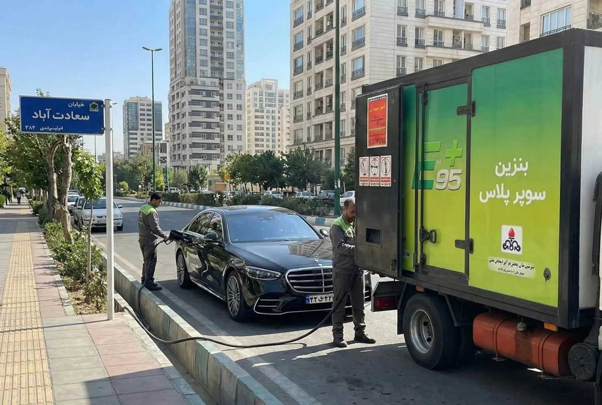 قیمت با احترام؛ فروش اینستاگرامی بنزین سوپر؛ از اطلاع رسانی تا نوبرانه یورو4